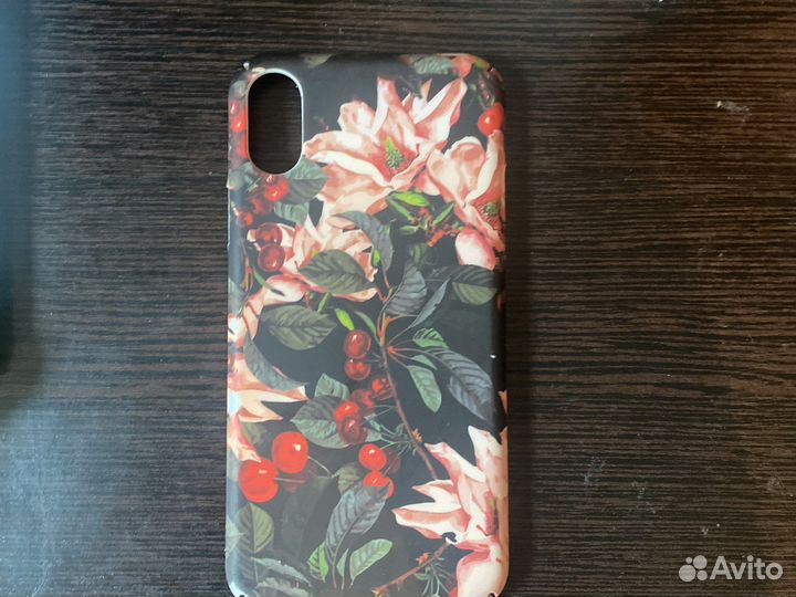 Чехол на iPhone