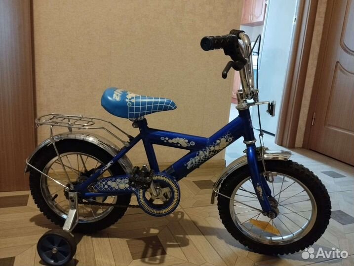 Велосипед детский 4 колесный