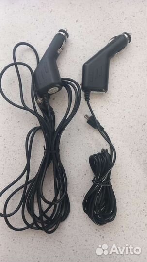 Автомобильное зарядное устройство