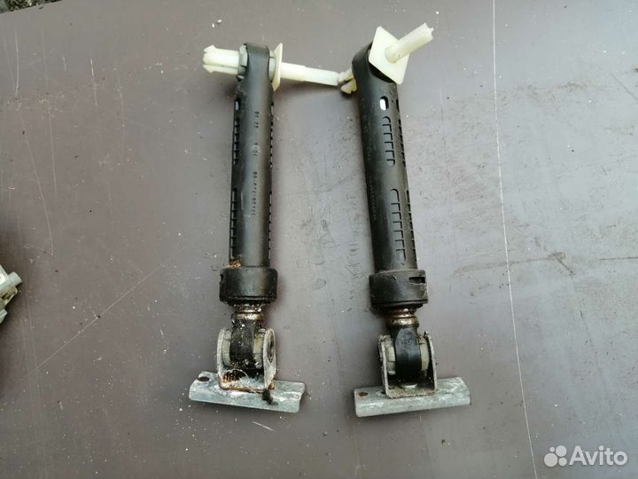 Стиральная машина Ariston AVL 100P