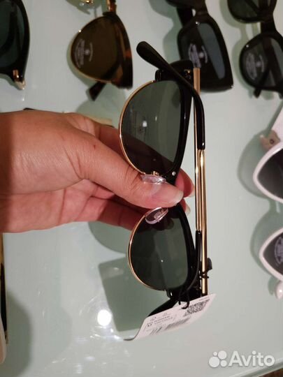 Солнцезащитные очки Манго