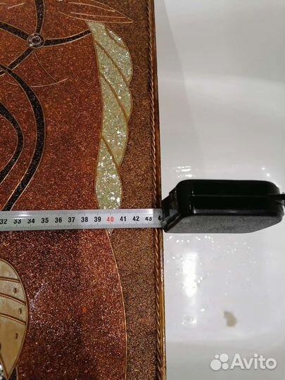 Картина из проволоки и ёлочных игрушек