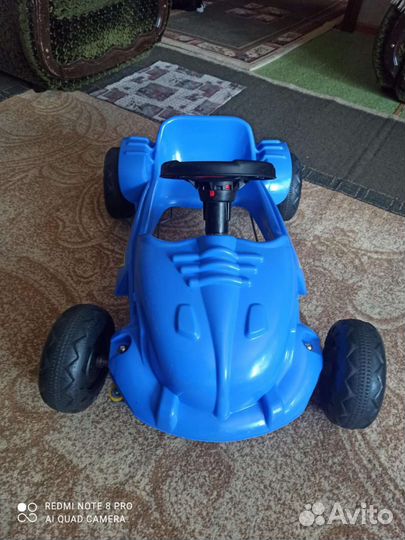 Детская педальная машина