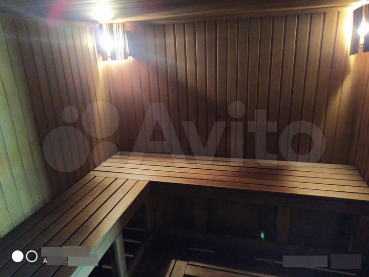 Коттедж 200 м² на участке 12 сот.