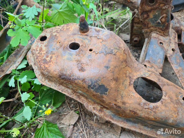 Подрамник задний Ford Focus 3 1.6 2013