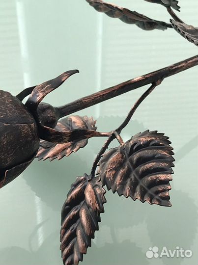 Роза кованая