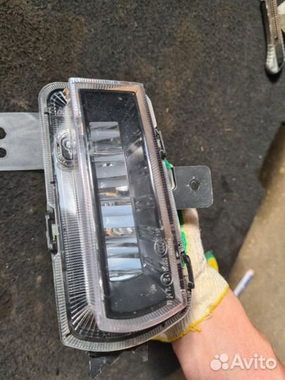 Фара противотуманная правая Geely Coolray SX11