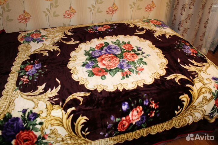 Плед покрывало размер 200 на 234 см, новый