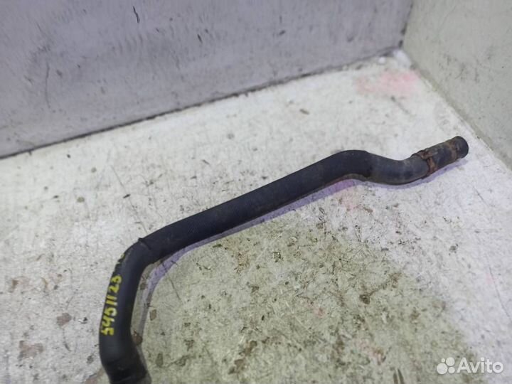 Патрубок системы охлаждения