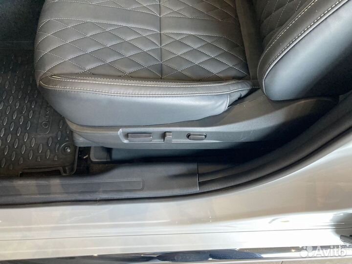 Mitsubishi Outlander 2.0 CVT, 2022