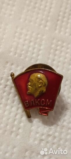 Тяжелые значки СССР