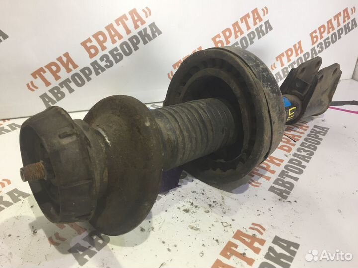 Рено Кангу Амортизатор передний правый Прав