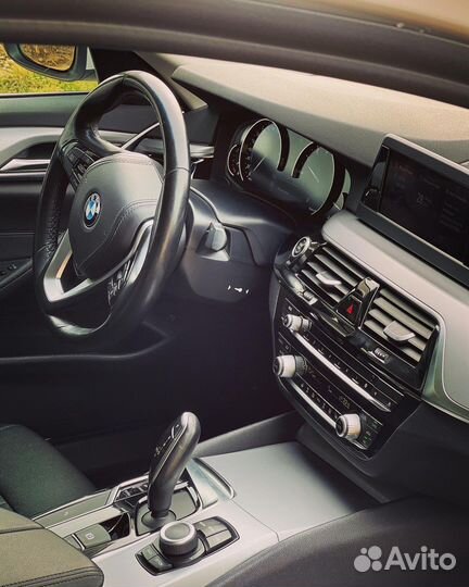 Прокат автомобиля BMW 520