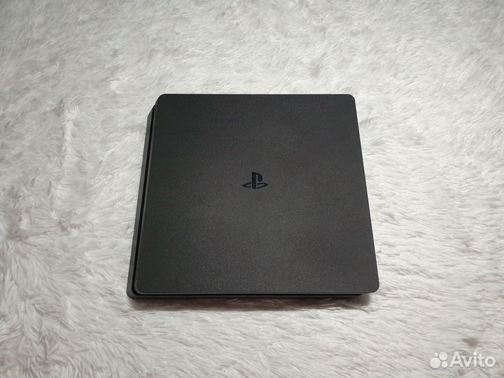 PS4 Slim 1Tb 2208 + онлайн игры. Возможен обмен