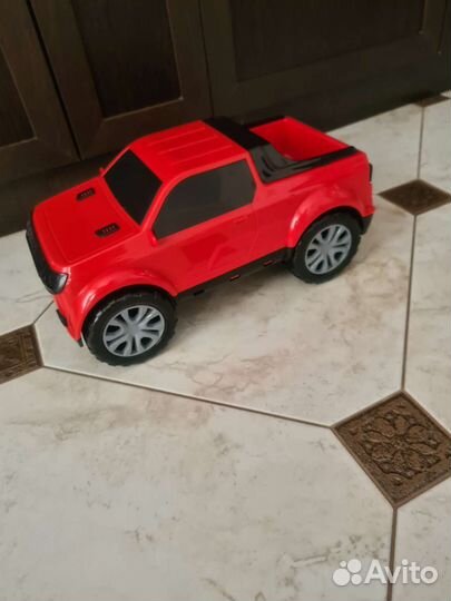 Игрушка большая машинка