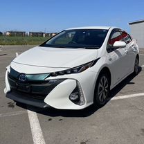 Toyota Prius PHV 1.8 CVT, 2019, 42 000 км, с пробегом, цена 2 600 000 руб.