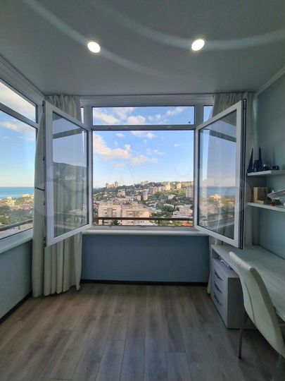 3-к. квартира, 80 м², 8/9 эт.