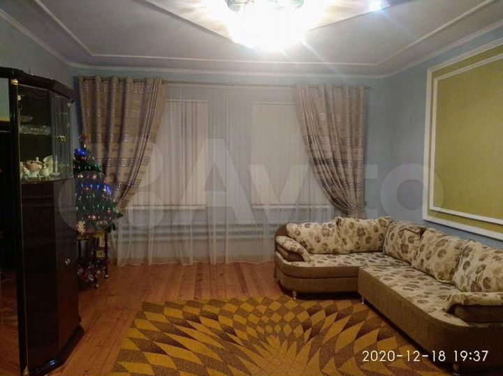 Дом 215 м² на участке 15 сот.