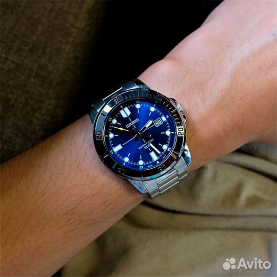 Наручные часы Casio MTP-VD01D-2E с гарантией