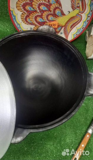 Казан чyгyнный 12л