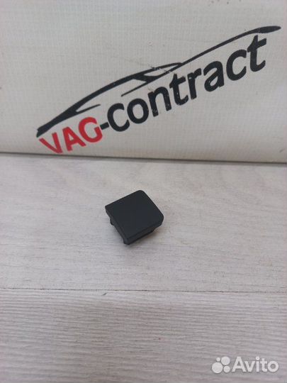 Заглушка Volkswagen Golf 6 1.6 BSE 2011