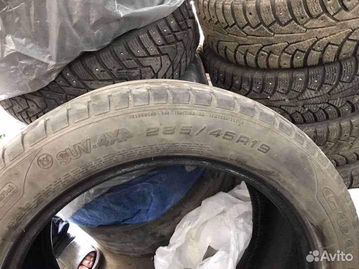 Goodyear Eagle F1 A/S-C 285/45 R19