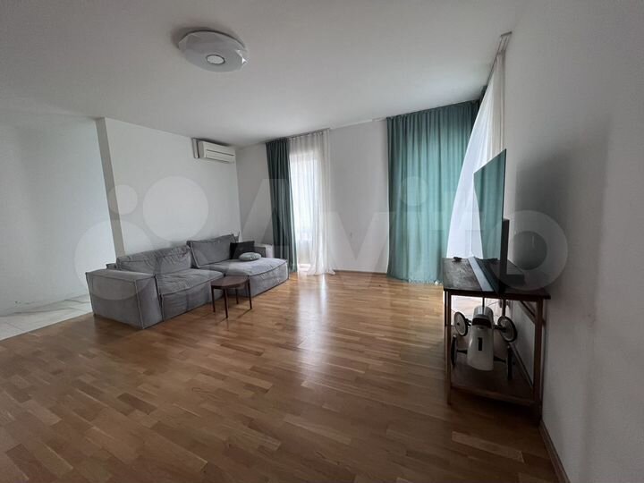 3-к. квартира, 90 м², 5/24 эт.