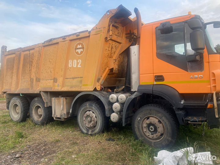 IVECO Trakker 420, 2012