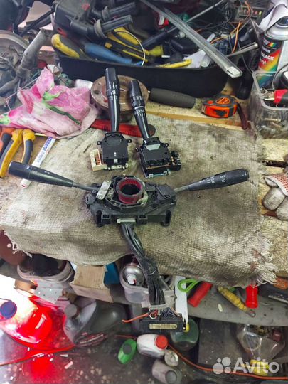 Подрулевой переключатель Toyota Corolla Е100