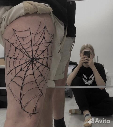 Модель на тату