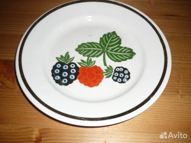 Тарелка Ежевика ягода малина роспись СССР фарфор