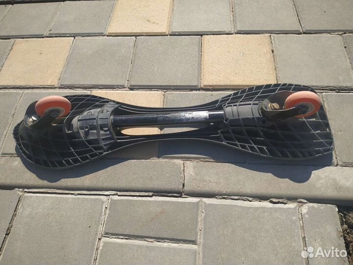 Двухколесный скейтборд(вейвборд)