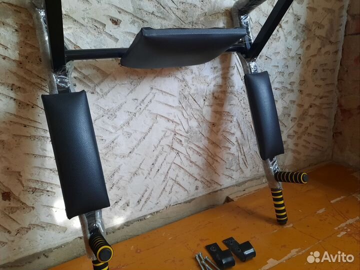 Турник настенный 3 в 1 бу
