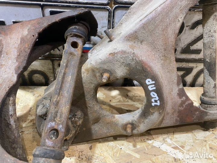 Рычаг нижний Ваз 2101 1976