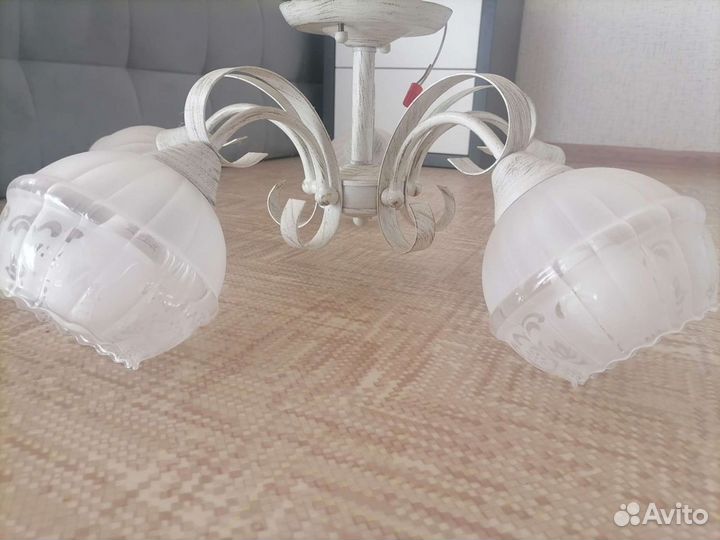 Люстра потолочная бу