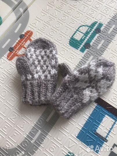 Варежки детские новые