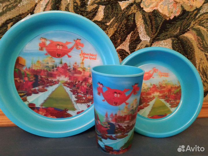 Набор для изготовления мороженого и детская посуда