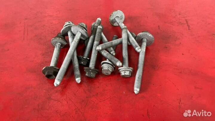 Болты подвески задние Audi A4 B8 1.8 tfsi cdhb