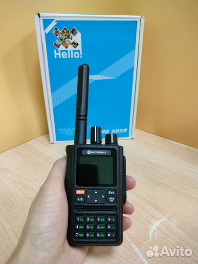 Рация Motorola GP-UV650 с гарнитурой