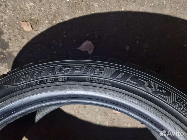 Dunlop Graspic DS2 215/45 R17 87Q
