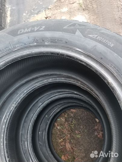 Bridgestone Blizzak DM-V2 225/65 R17 102S