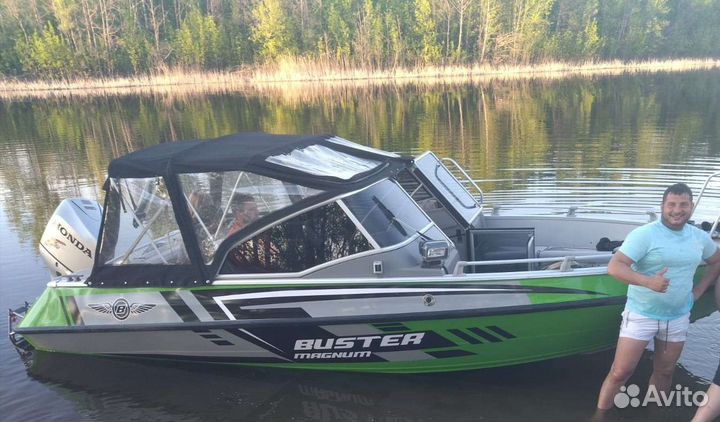 Катер Buster Magnum