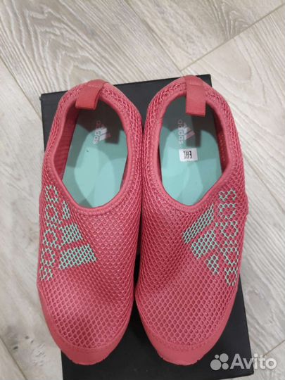 Аквашузы adidas