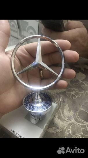 Мерседес знак на капот