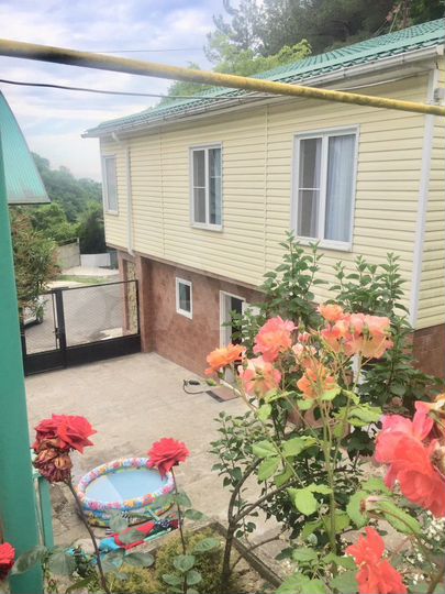 Дом 100 м² на участке 6 сот.