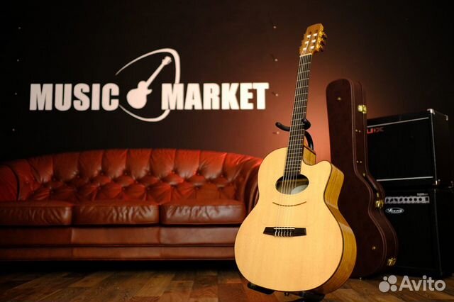 Классическая гитара со звукоснимателем Kremona (ко