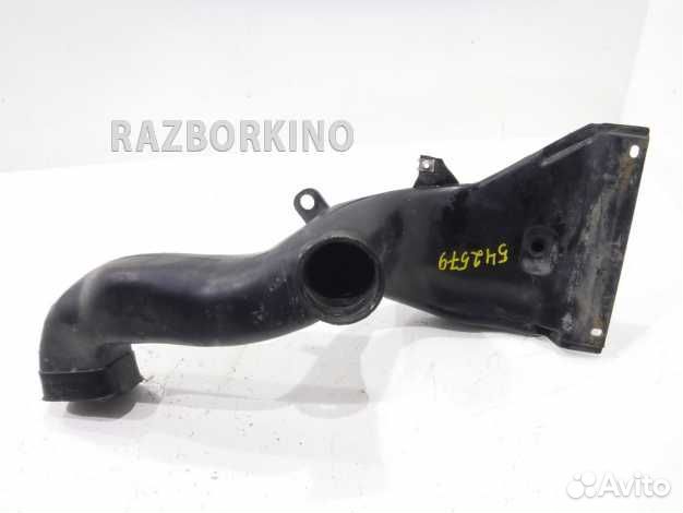 Воздухозаборник двигателя