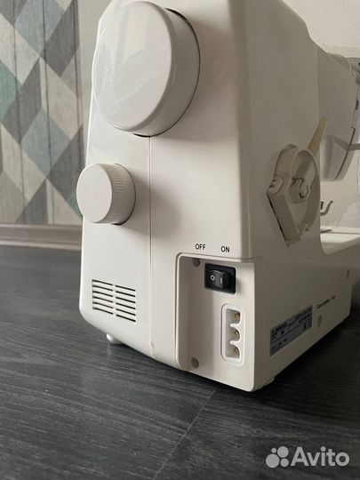 Швейная машинка jaguar 284