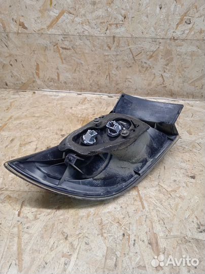 Фонарь задний наружный правый Mazda 3