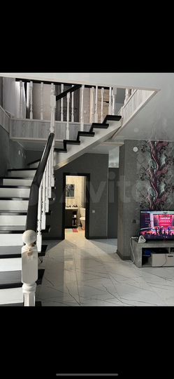 Дом 170 м² на участке 6 сот.